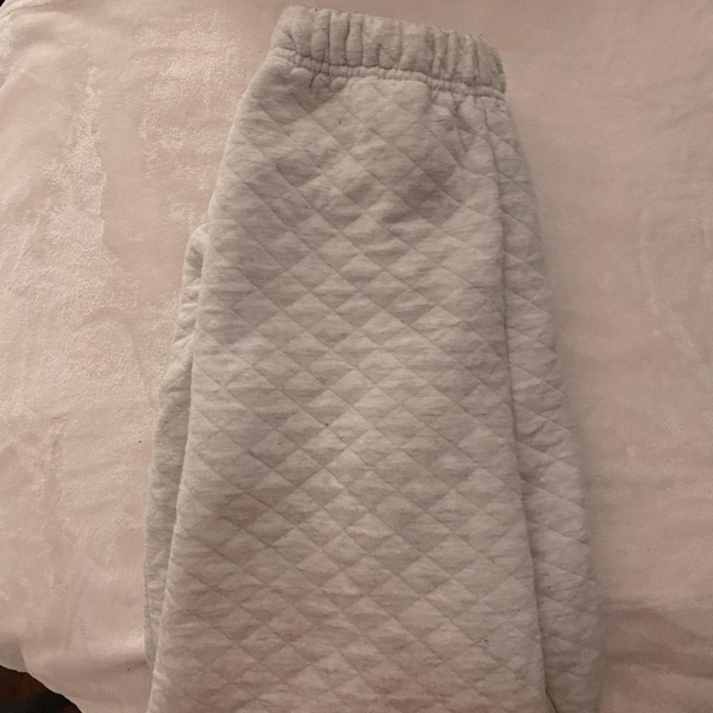 Grey quilted sweatpants